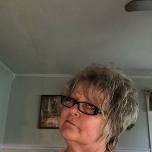 Meet your Posher, Brenda